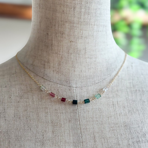 マルチカラートルマリンのピアス＆ネックレスセット／イヤリング