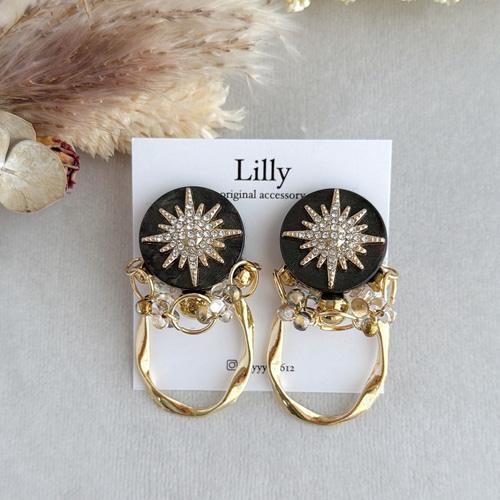 ブラックビーズ刺繍フラワー　ゴールドリング　ピアス　イヤリング お花❁のビーズ刺繍 ピアス／イヤリング（ブラック） ピアス（スタッド