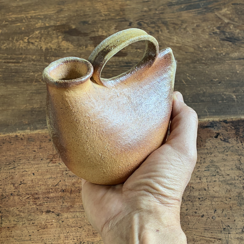 穴窯焼成 焼締の花入れ｜古信楽白土｜一輪挿し 一輪挿し・花瓶・花器