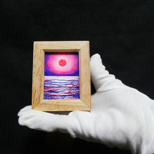 お守りのように飾る ミニ絵画「ストロベリームーン」油彩画 絵画 HR