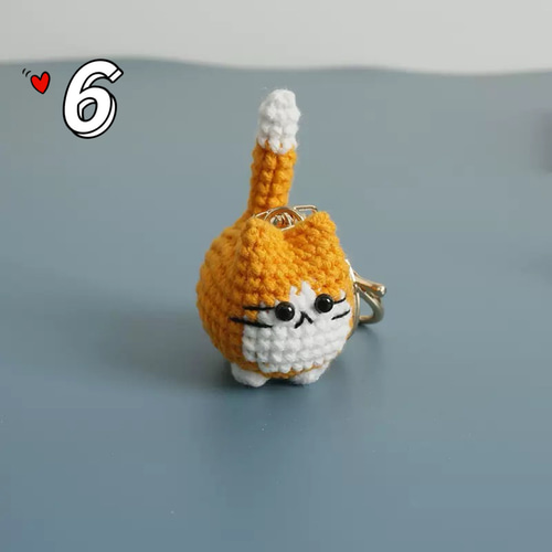 冬コーデ　ふわふわ子猫　ミルクティー子猫　ハンドメイド　あみぐるみ　キーホルダー 人気No.10】毛糸 手作り 編みぐるみ キーホルダー バッグチャーム 誕生