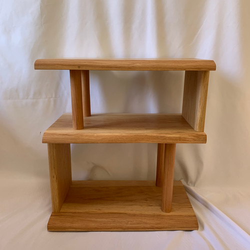 アンティーク 天然木 サイドテーブル コンソールテーブル オープンシェルフ シュリサクラ無垢一枚板を使って手造りしたオープンラック、サイド