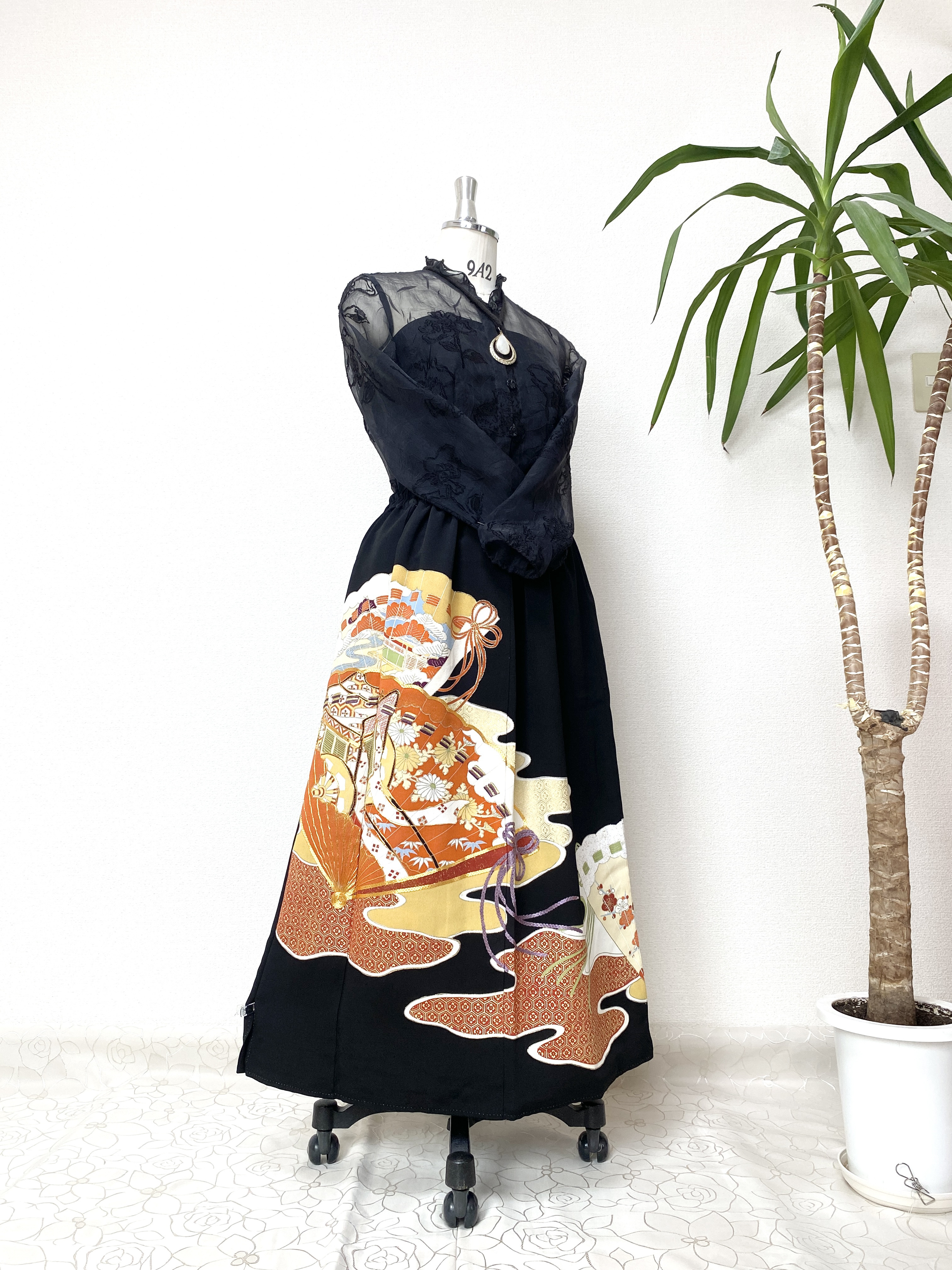 大人可愛いセレブ着物スカートフリーサイズ1点物黒留袖着物リメイクウエストゴムロングスカートフリーサイズ送料込み6053