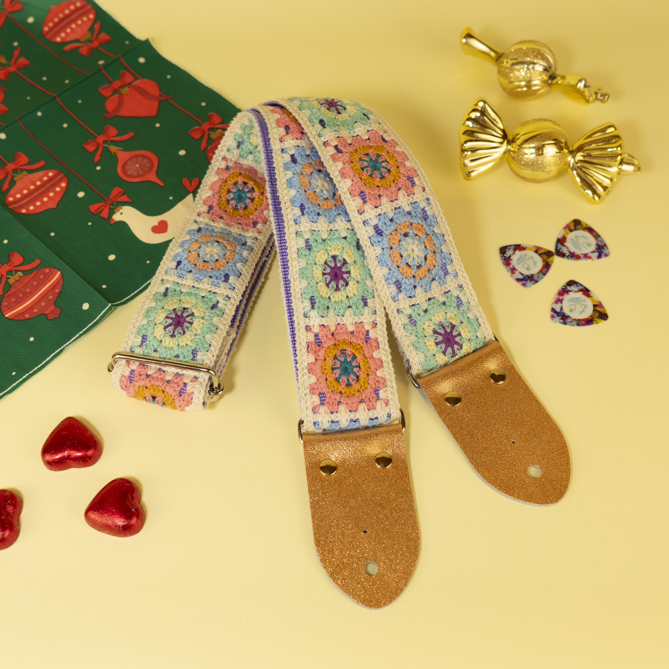 かぎ編みギターストラップ　パステル