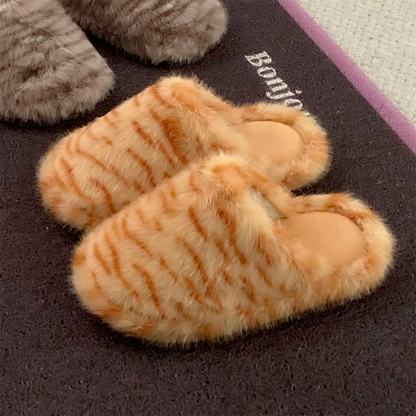 和風 可愛い オレンジ猫柄 モコモコ スリッパ レディース 学生向け 暖かい ハイセンス 滑り止め 冬用 インドアシュー