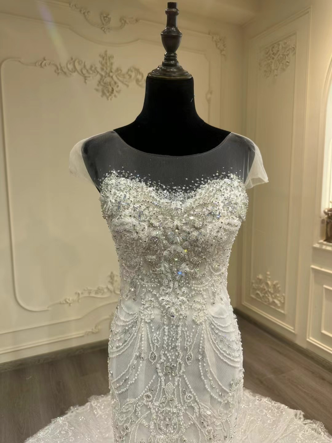 顧客満足度99％以上！マーメイドドレス　贅沢なビジュー美品　編み上げ　ふんわりチュール　2ways　オーバースカート挙式