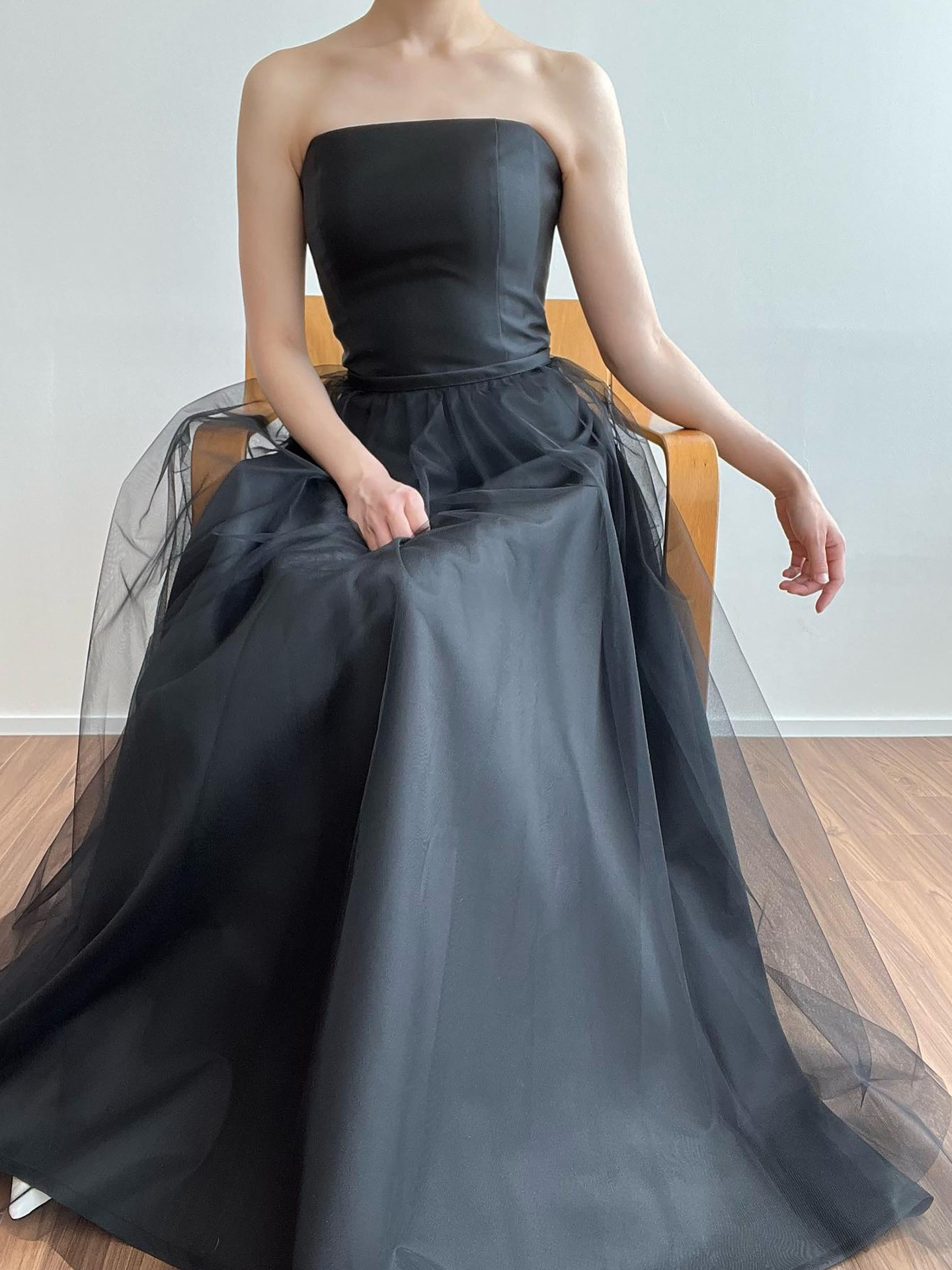 高級感 黒 オフショルダー パーティードレス シンプル 韓国風 結婚式 成人式 演奏会 誕生日 前撮り HL988