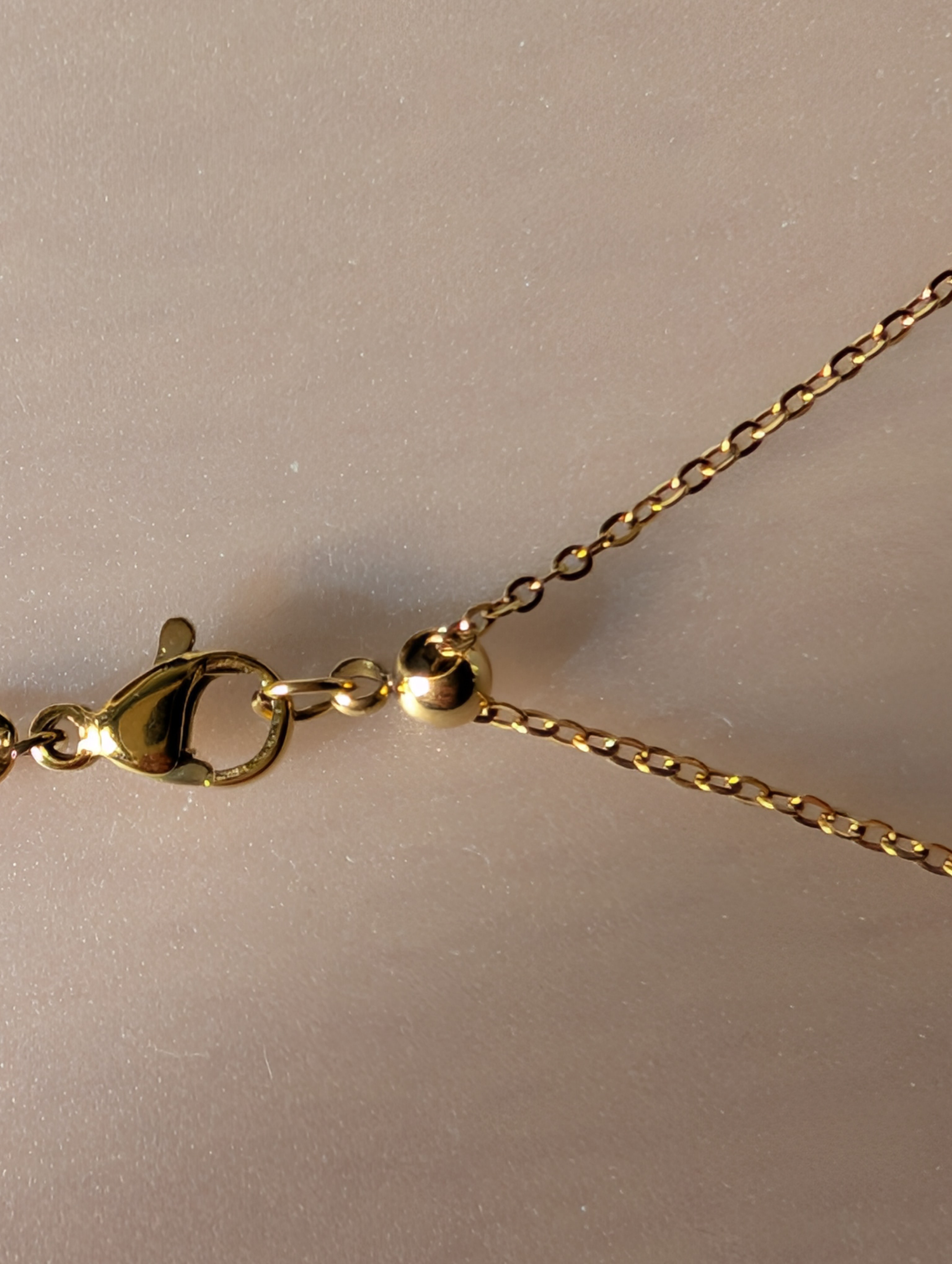 ガーネットネックレス　粒　1月誕生石