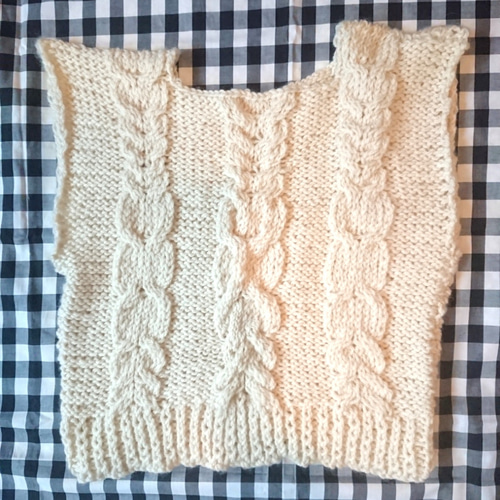 即納冬物】ウール100%手編みアイボリーアラン模様ざっくりニットベスト