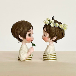 和紙人形『シロツメクサの花冠と四つ葉のクローバー』小さな幸運を運ぶミニドール(胸像)セット 3枚目の画像