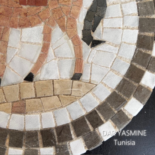 モザイクタイル＊チュニジア伝統工芸 躍動感の溢れる馬の姿 馬01