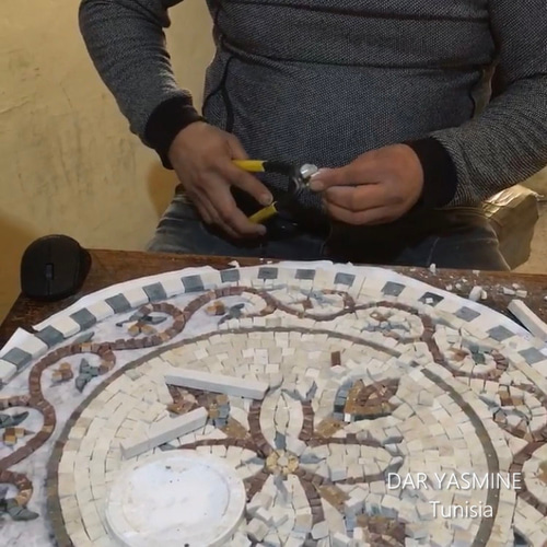 モザイクタイル＊チュニジア伝統工芸 躍動感の溢れる馬の姿 馬02