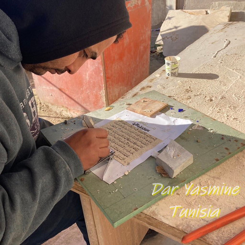 モザイクタイル＊チュニジア伝統工芸 躍動感の溢れる馬の姿 馬02