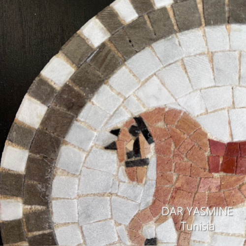 モザイクタイル＊チュニジア伝統工芸 躍動感の溢れる馬の姿 馬02