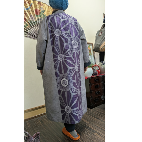着物リメイク　結城紬コート　裏地蚊絣お召し　ハンドメイド 着物リメイク 結城紬コート 裏地蚊絣お召し ハンドメイドの通販はau