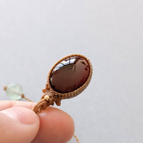 明け星】ヘソナイトガーネット 留め切りタイプ マクラメ編みネックレス