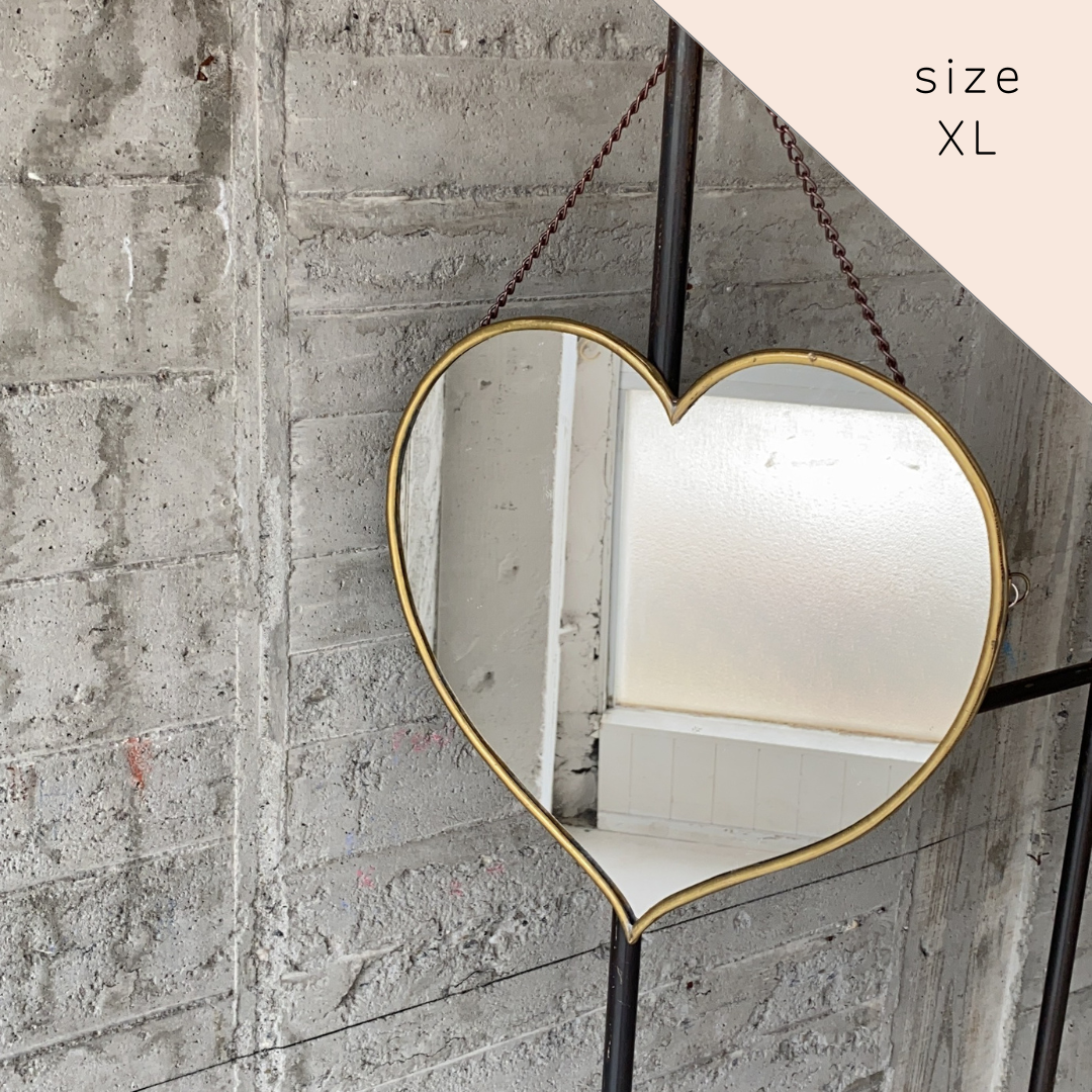 メイク直しの度に嬉しくなるミラーができました♡ぷっくりハートミラー♡size XL