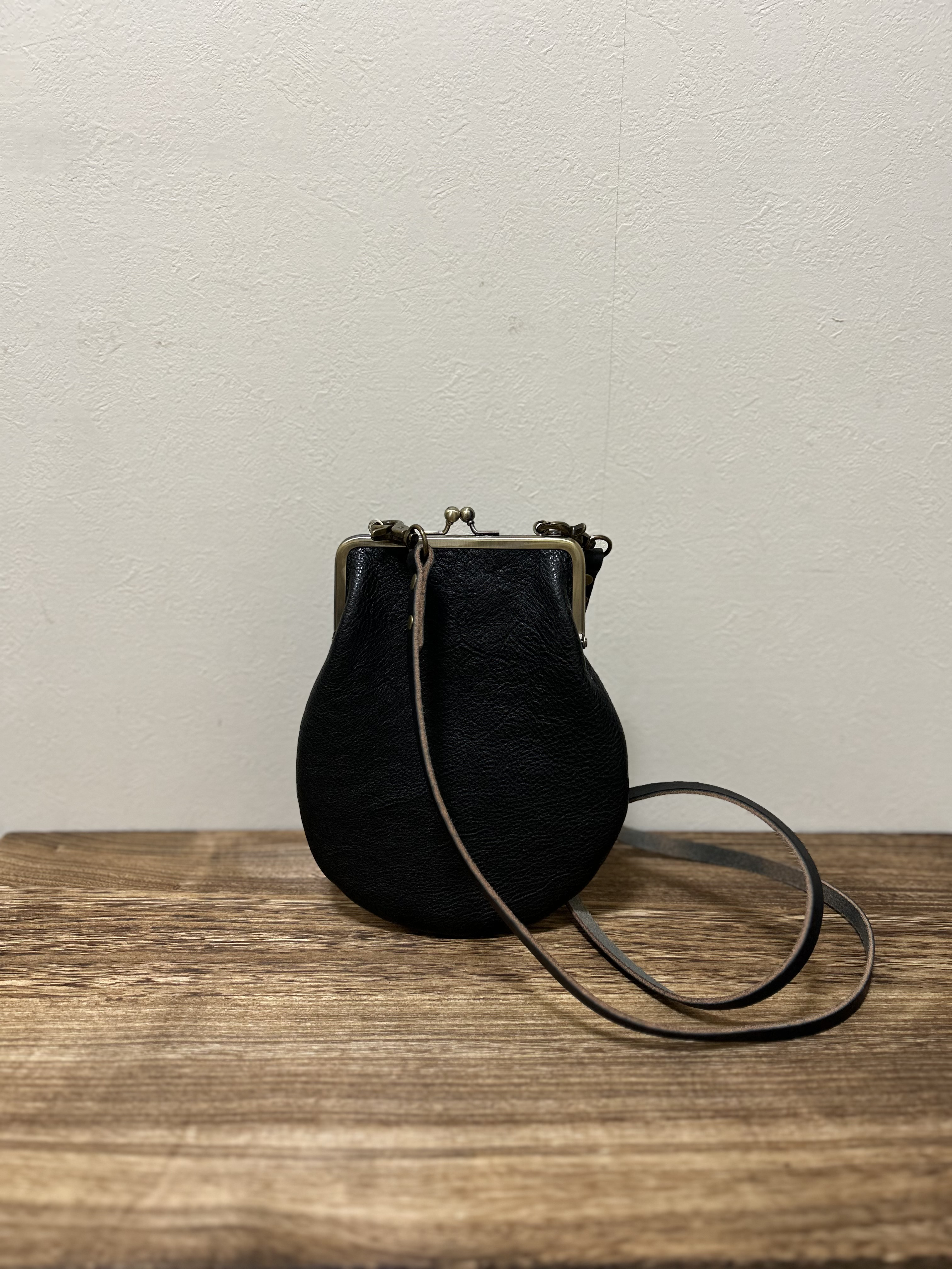 姫路レザーがま口ポシェット◆黒　カード入れ　スマホショルダー　サコッシュ　がま口　ショルダーバック