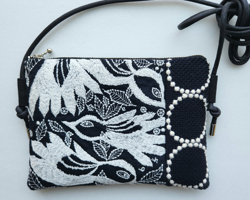 スマホポシェット ミニバッグ カーニバル×タンバリン ミナペルホネンの