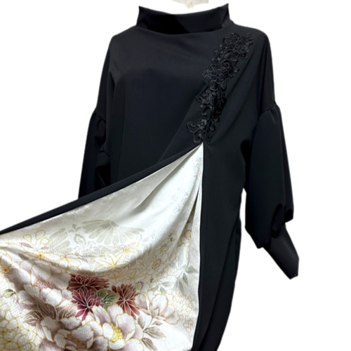 振袖 着物リメイク ドレス 和柄 ワンピース 黒×牡丹や菊 ぽわん袖