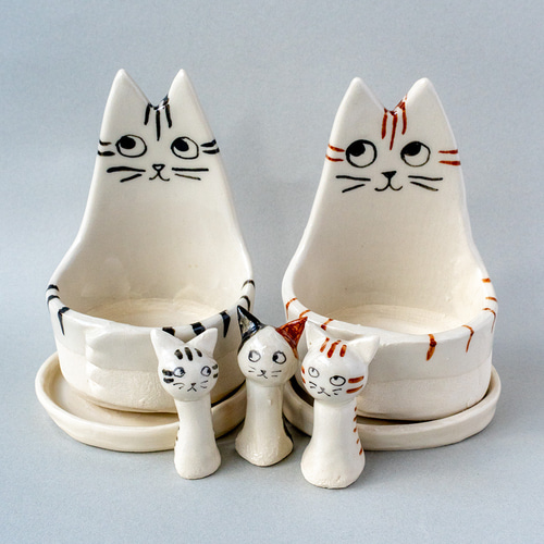 母の日｜多肉好きのお母さんへ贈る。一点もののトラネコ陶器鉢＆猫