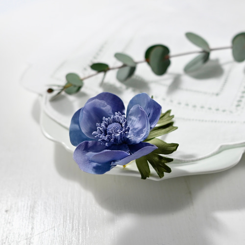 handmade 布花コサージュ 布花 白が爽やかで上品なコサージュ | iichi 日々の暮らしを心地よく