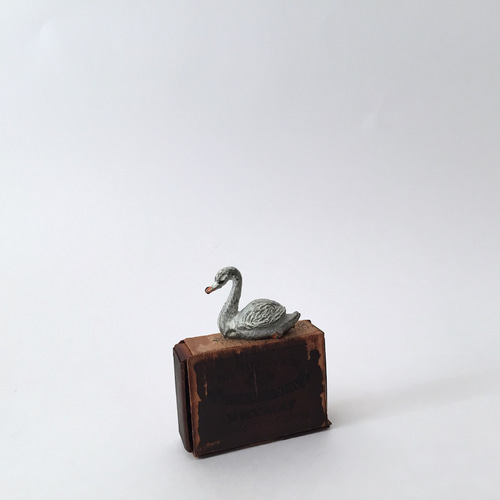 置物　アンティーク　白鳥　鋳物 アンティーク白鳥鉄のおもちゃ 鉛のフィギュア スワンオブジェ figure