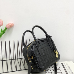 黒いレザーハンドバッグ 編み込みハンドル 本革 編み込みレザー ミニハンドバッグ レディース｜2WAY（手提げ