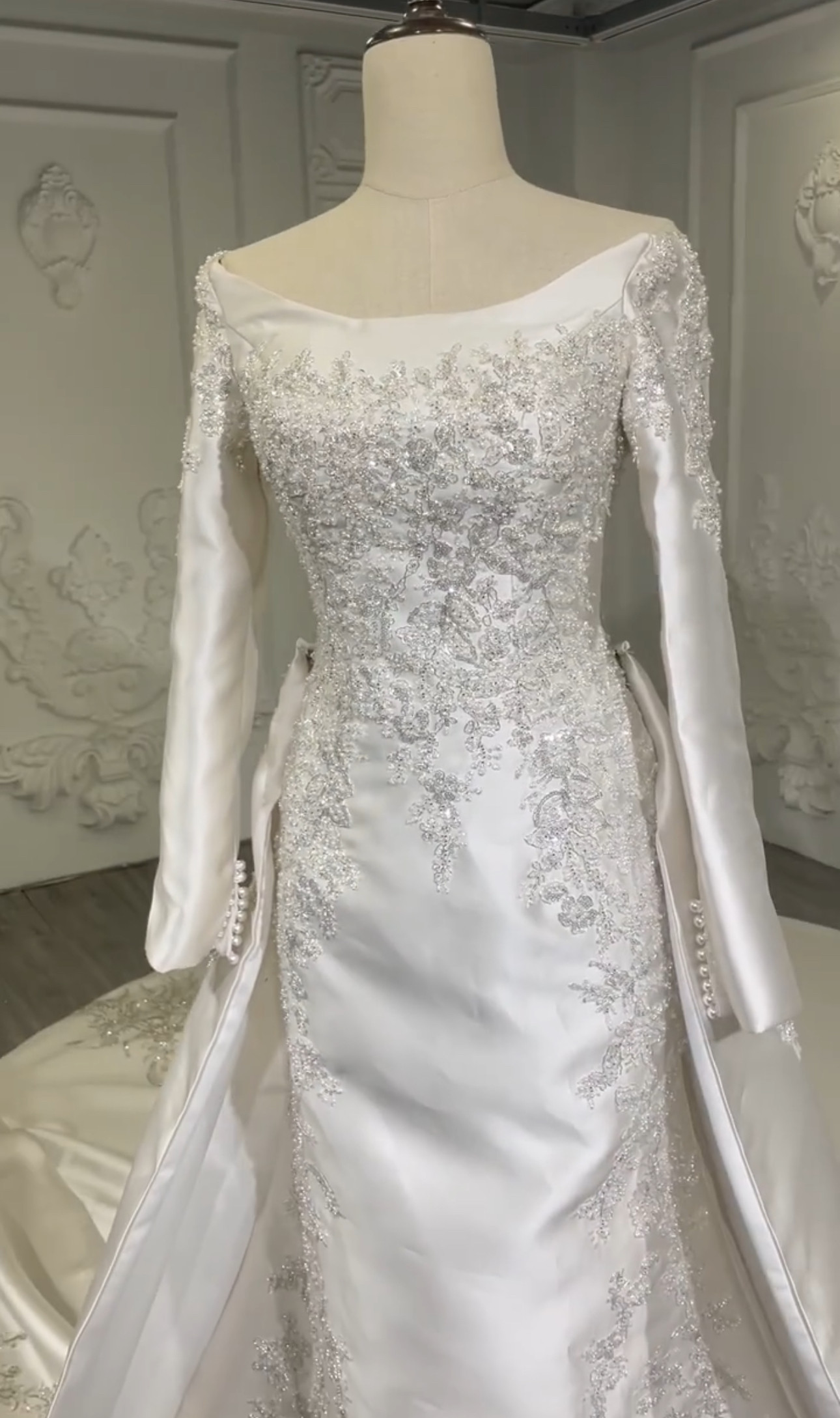 長袖　取り外し可能オーバースカート　大人気上昇中　パーティードレス　演奏会　秋婚冬婚春婚2026新作　タイトなスカート