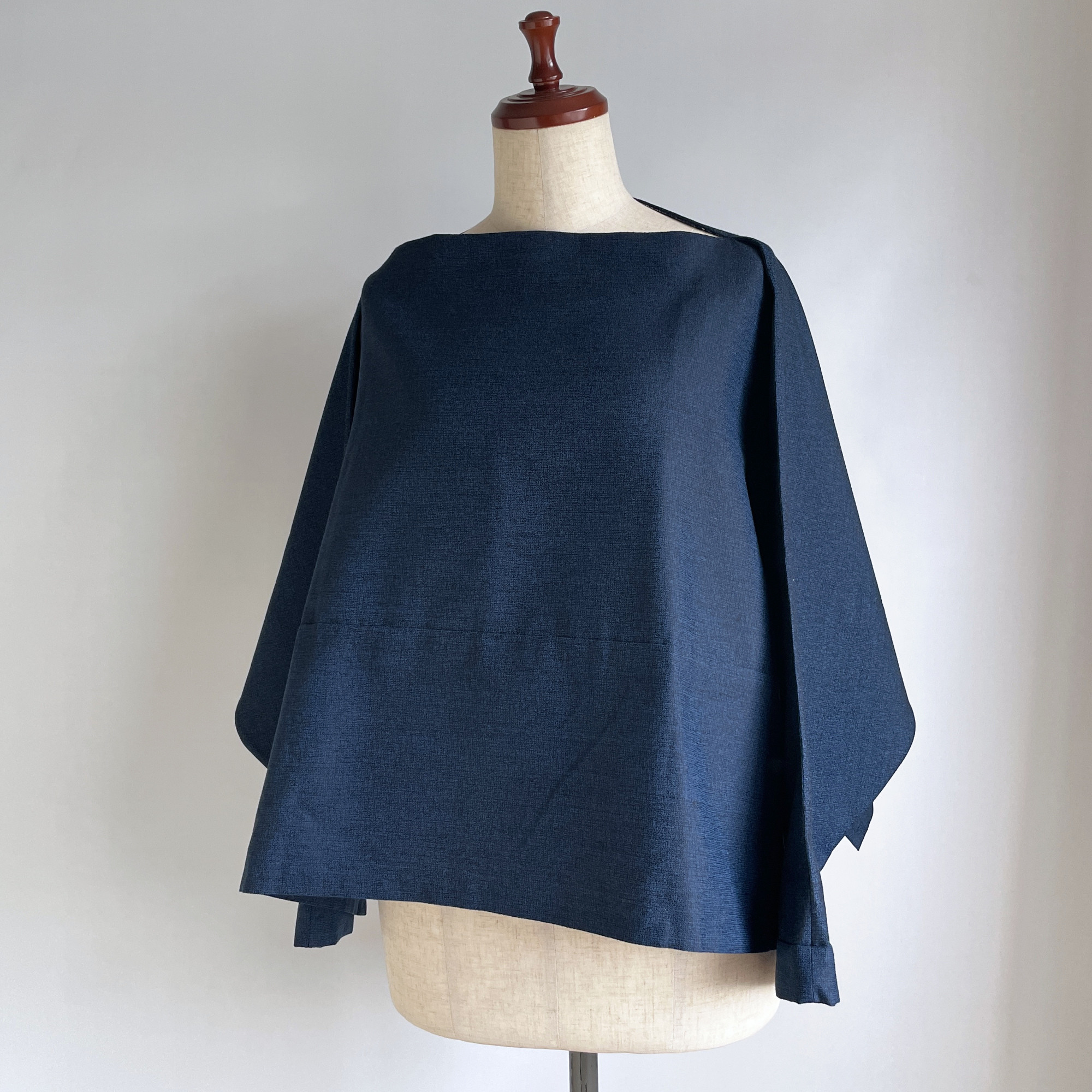 【1点もの】丁字のプルオーバー2way -ウール着物地 濃い青 & 浴衣地 紺色 格子柄に菱模様 2WB560