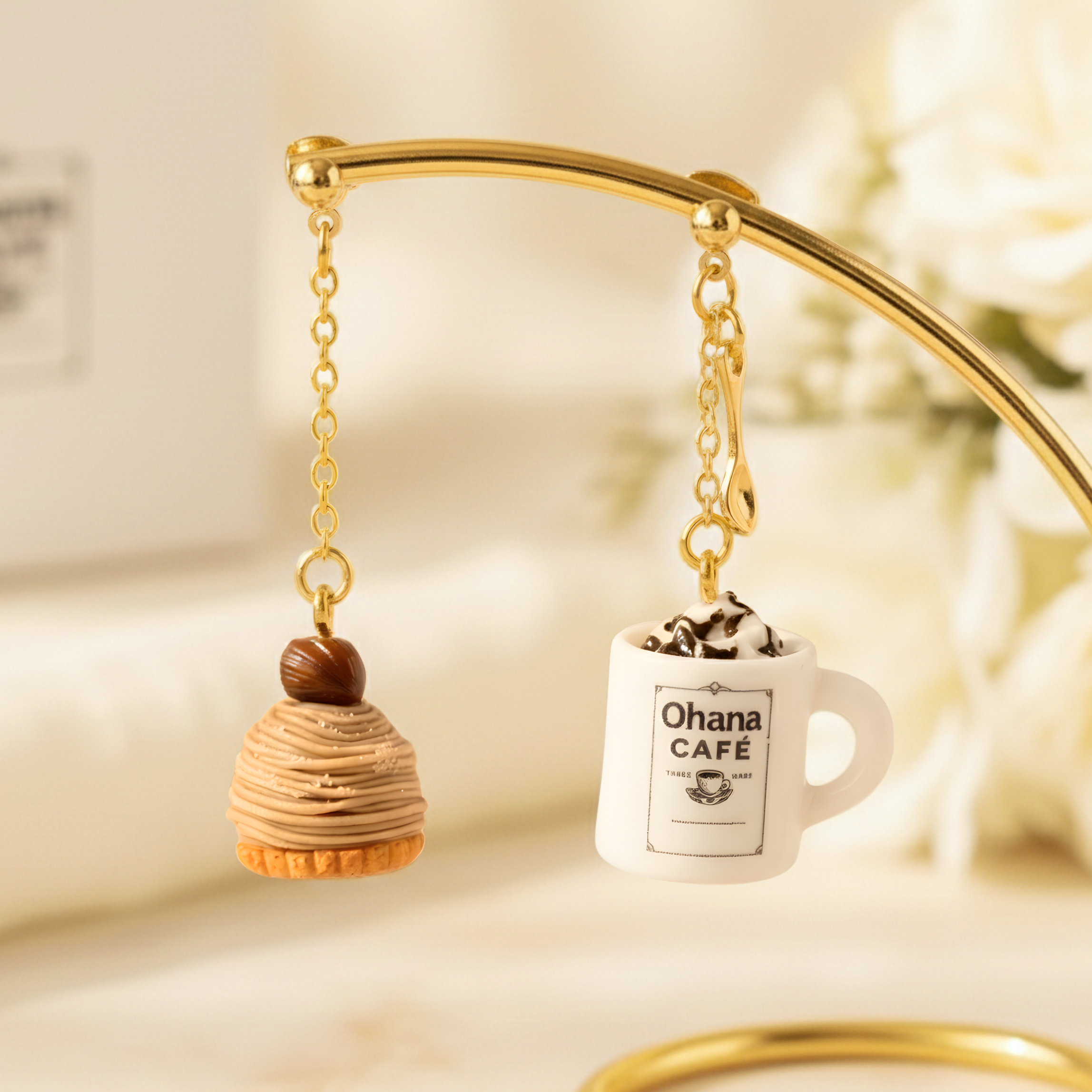 イヤリング ピアス　休日に付けたくなる　モンブランとカフェマグのアシンメトリーピアス　キーホルダー可【数量限定販売】