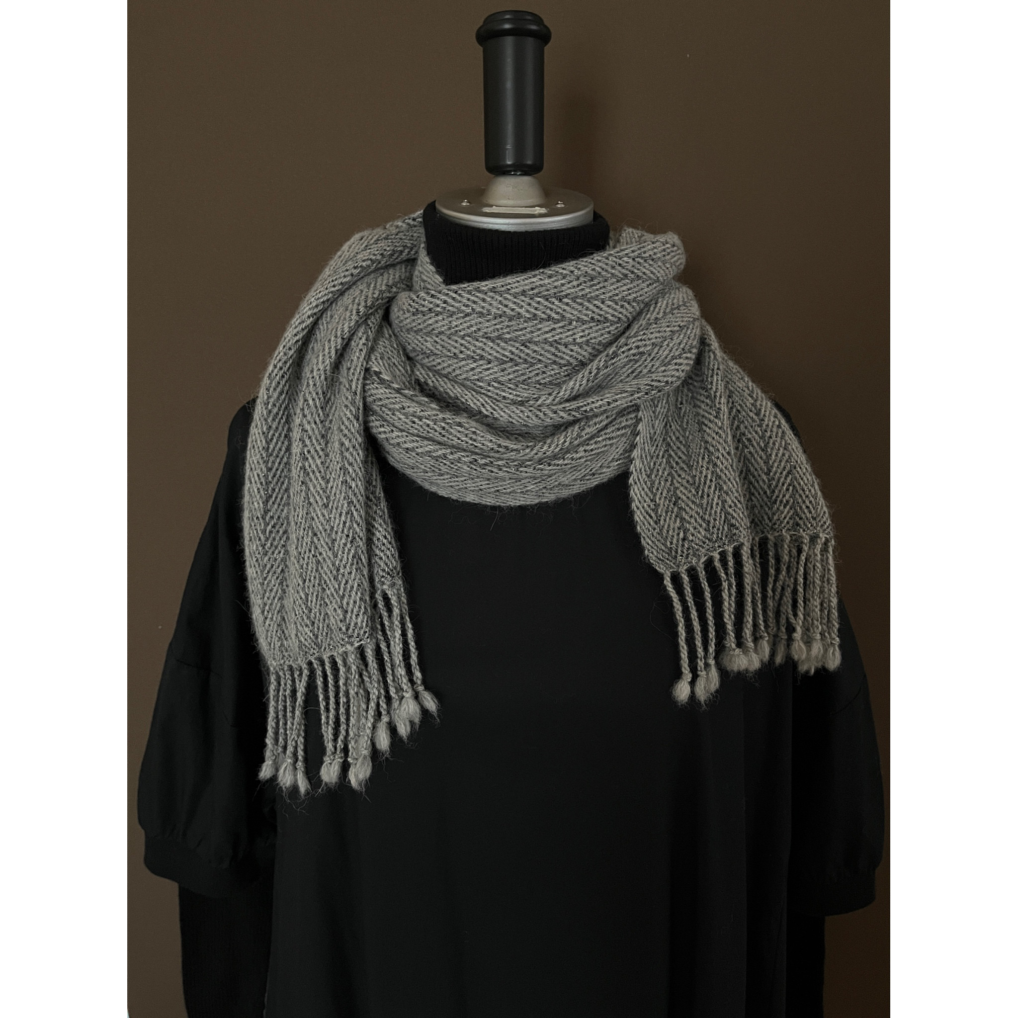 『巻きやすいマフラー』　アッシュグレー