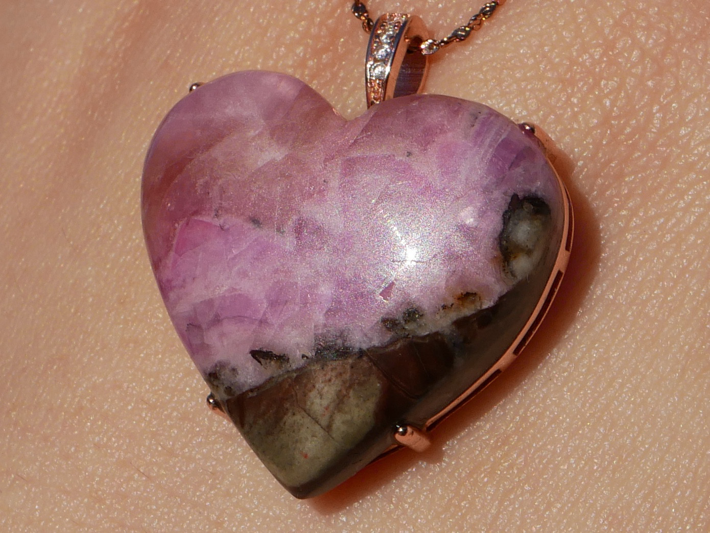 奇跡の造形を持つアートピース｜ピンクコバルトカルサイト ハート｜Silver925｜一点もの