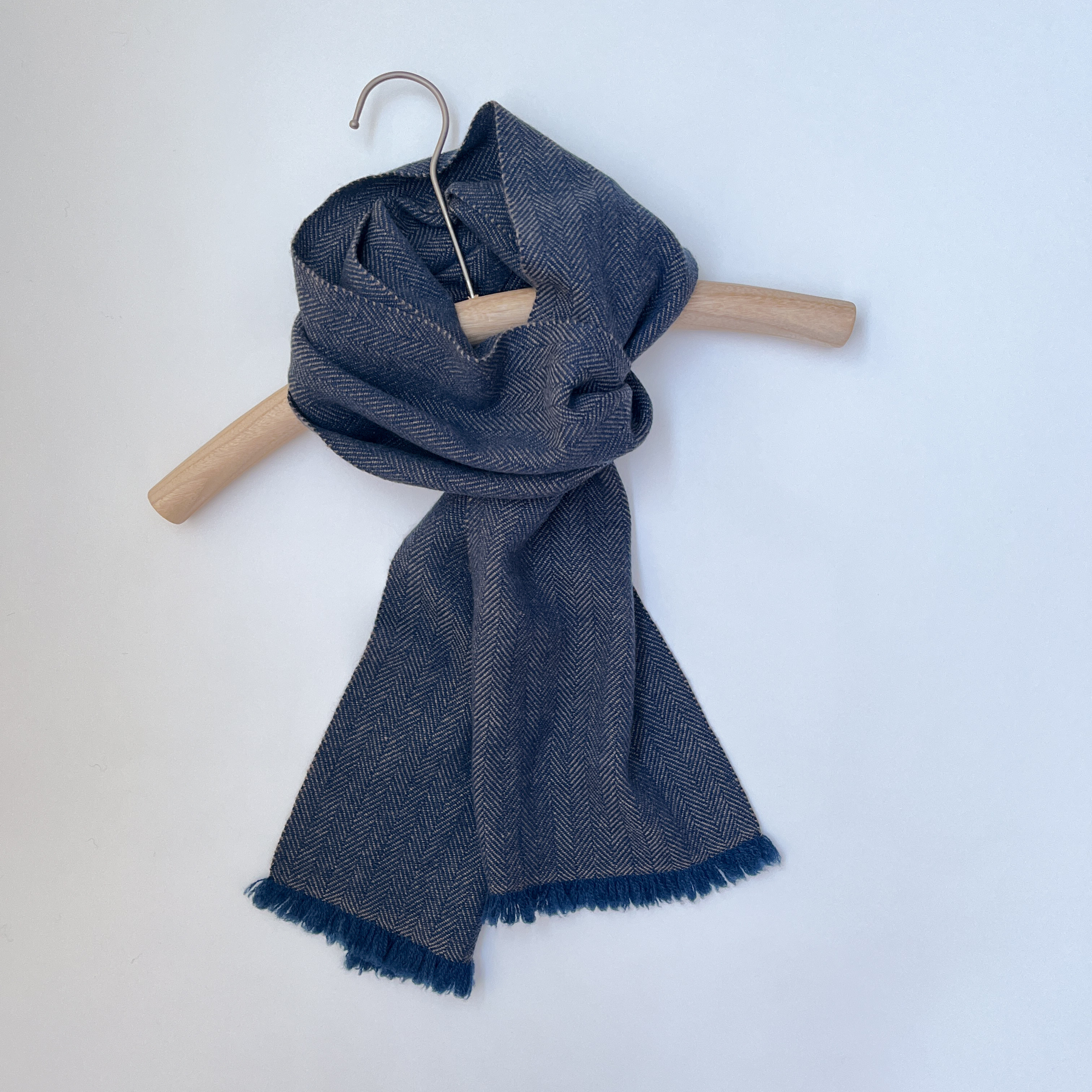 『巻きやすいマフラー　カシミヤ』　スモーキーブルー