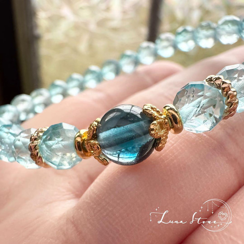 【ロンドンブルートパーズ×スイスブルートパーズ】深海と空色の透明感 ブレスレット ロンドンブルートパーズ×スイスブルートパーズ】深海と空色の透明感