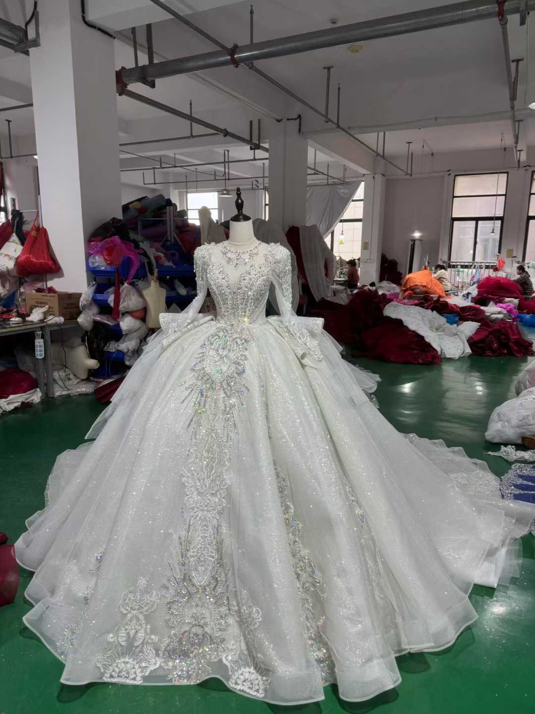 新作　ラッフルスカート　2026春婚秋婚冬婚　長袖　プリンセスライン　編み上げ　目立つ　ラメ入り　高品質保証　ブライダル