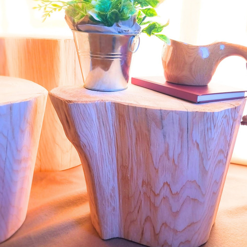 天然アロマ ひのきの切株テーブル 末広がり 天然アロマ ひのきの切株