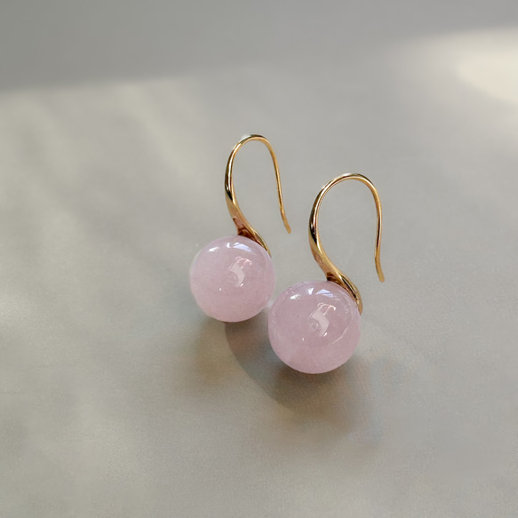【2026新作】ローズクォーツ ドロップピアス/ 金具変更可（シルバー・イヤリング・ステンレス）天然琥珀 1枚目の画像