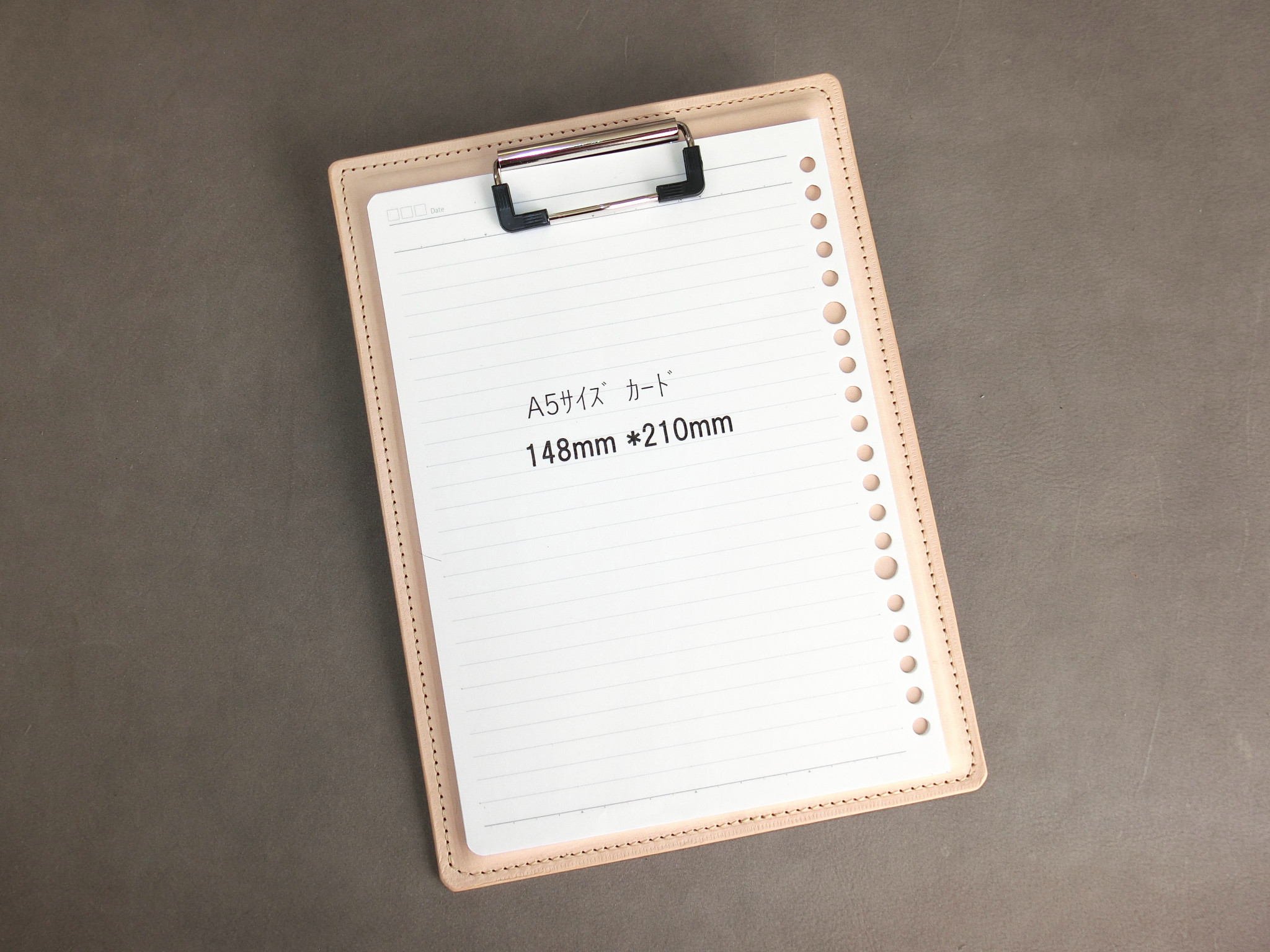 牛ﾇﾒ革A5ｻｲｽﾞｸﾘｯﾌﾟﾎﾞｰﾄﾞ