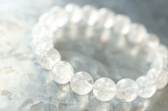 水入り水晶　天然石　ハートの彫り物水晶 ブレスレット 水入り水晶 天然石 ハートの彫り物水晶 ブレスレット 【一点物】 水