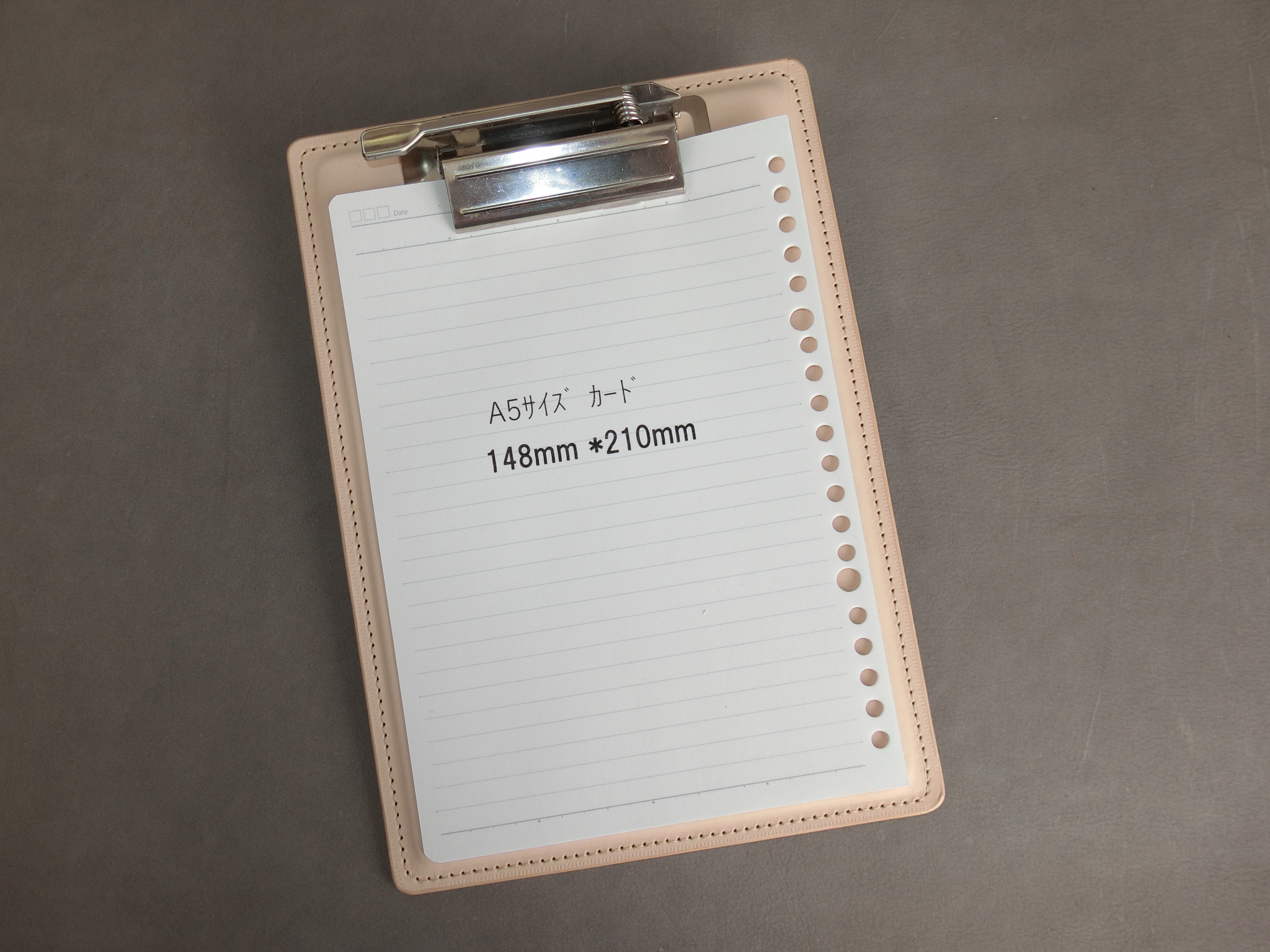 牛ﾇﾒ革A5ｻｲｽﾞｸﾘｯﾌﾟﾎﾞｰﾄﾞ 7,810円