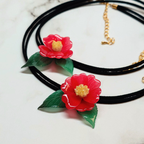 首元を華やかに演出！】和風 椿の花のチョーカー 赤と白 チョーカー