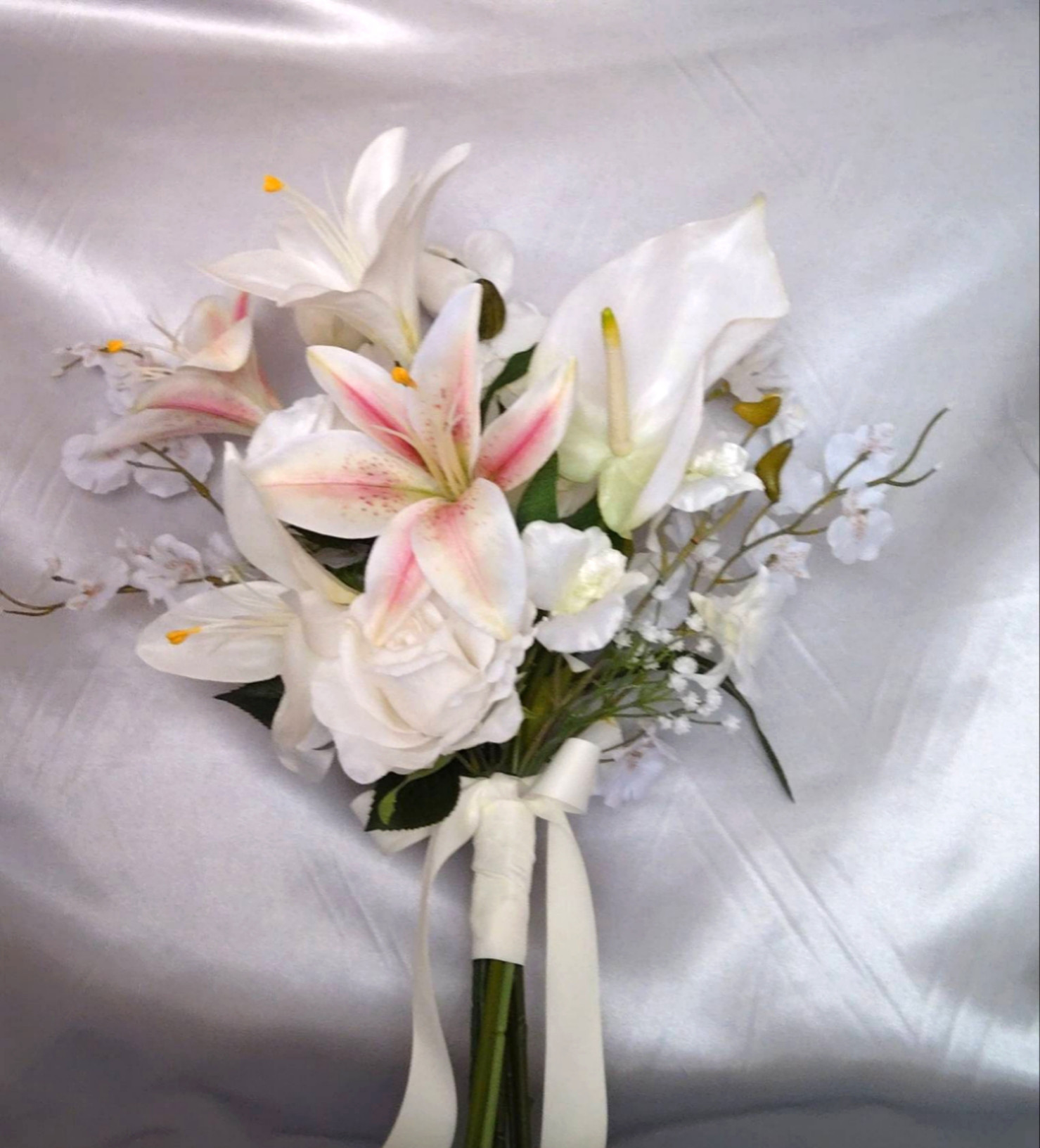 ウェディングブーケ　アーティフィシャルフラワー　前撮り　ゆり