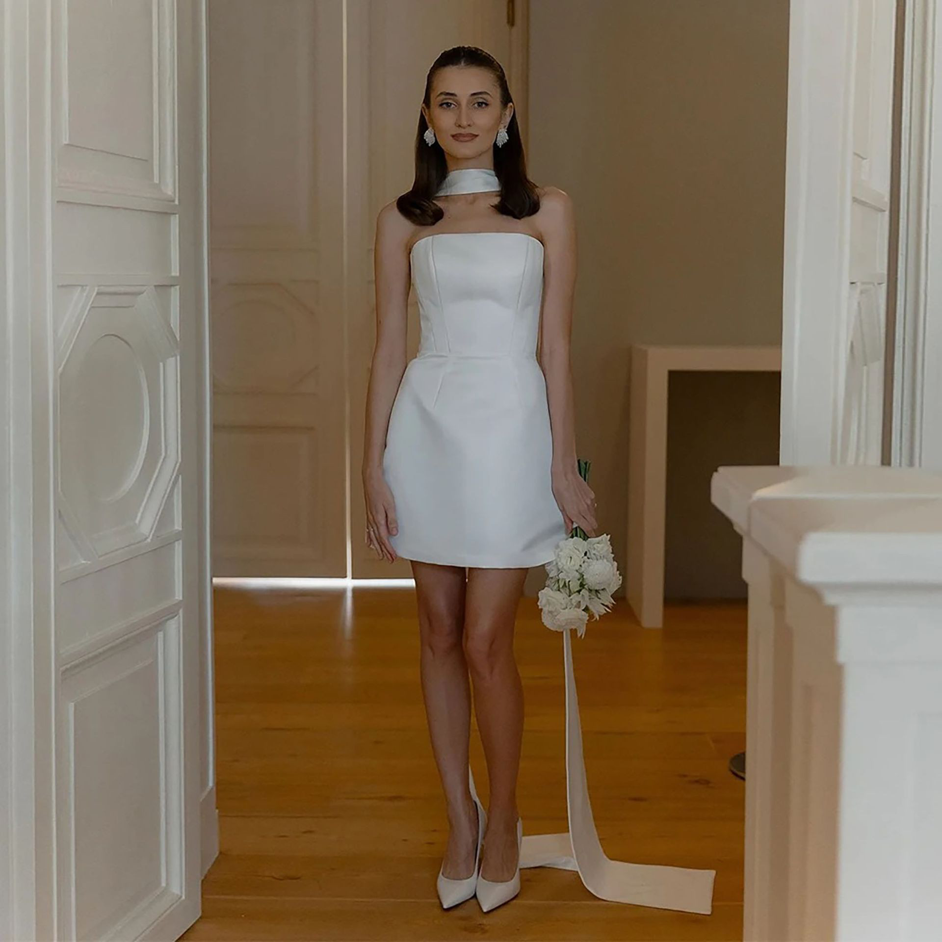 高級感 白 サテン オフショルダー パーティードレス ショート丈 シンプル 花嫁 披露宴 演奏会 前撮り HL1010