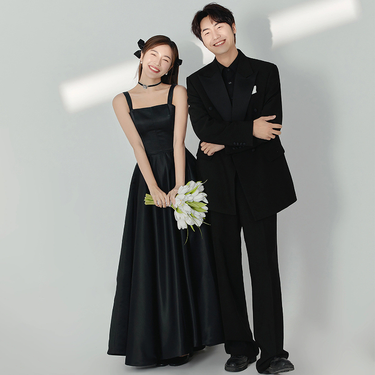高級感 黒 サテン パーティードレス ノースリーブ シンプル 花嫁 披露宴 演奏会 前撮り HL1012