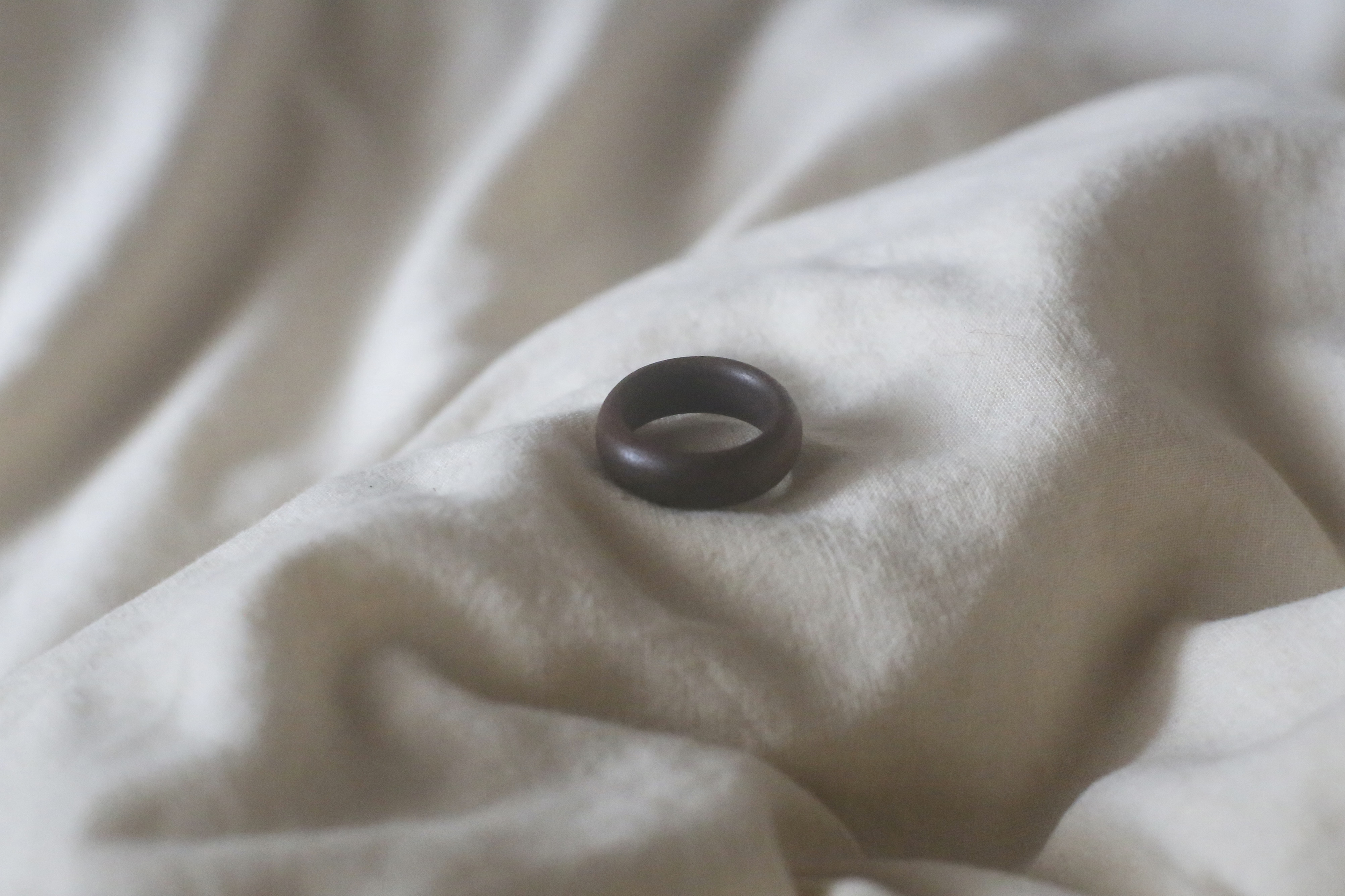 【wood ring ウォルナット】プレゼントやご褒美、金属アレルギーの方にもおすすめ