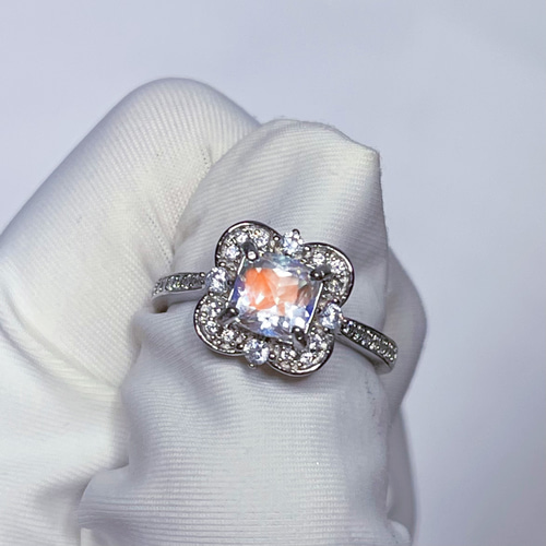 ☆天然石☆ マダガスカル産♡最高品質！！レインボームーンストーン