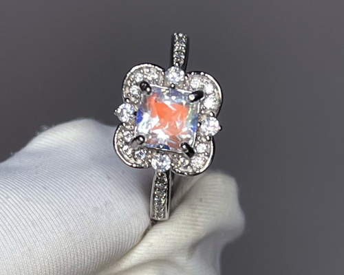 ☆天然石☆ マダガスカル産♡最高品質！！レインボームーンストーン