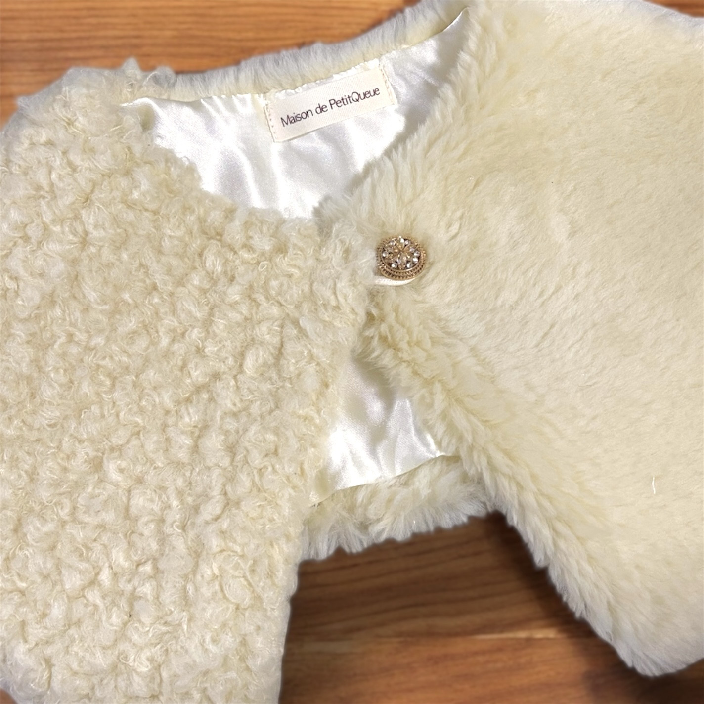 《ひとめぼれ新作2026》ビッグカラー風ティペット（オフホワイト）