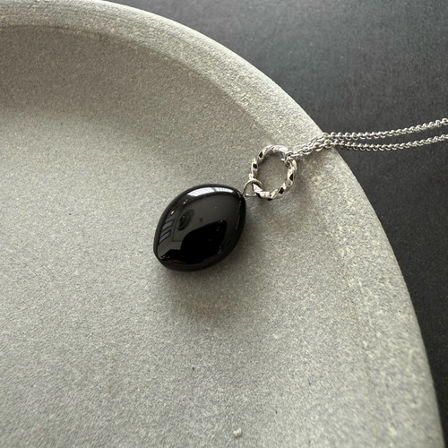 大粒のブラックオニキス♚ペンダントトップ ペンダントトップ m.y.